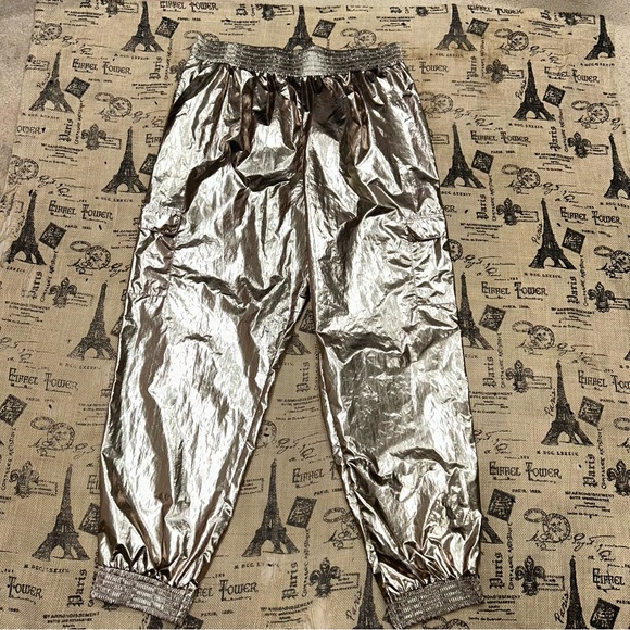 Victoria'S Secret Sport NWT! Bronze Metallic Cargo Jogger Pants Size L - Picture 2 of 15